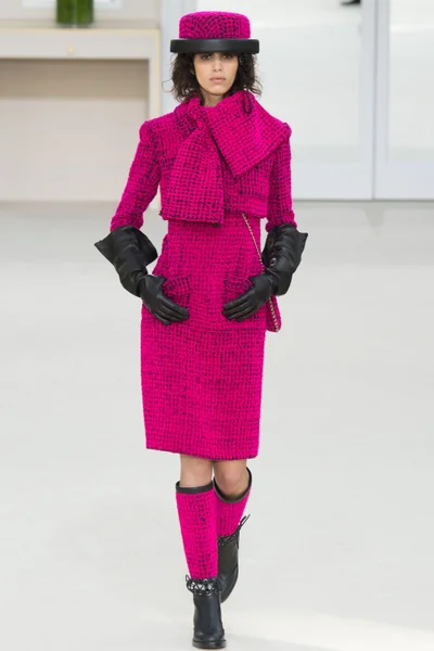 Look 1